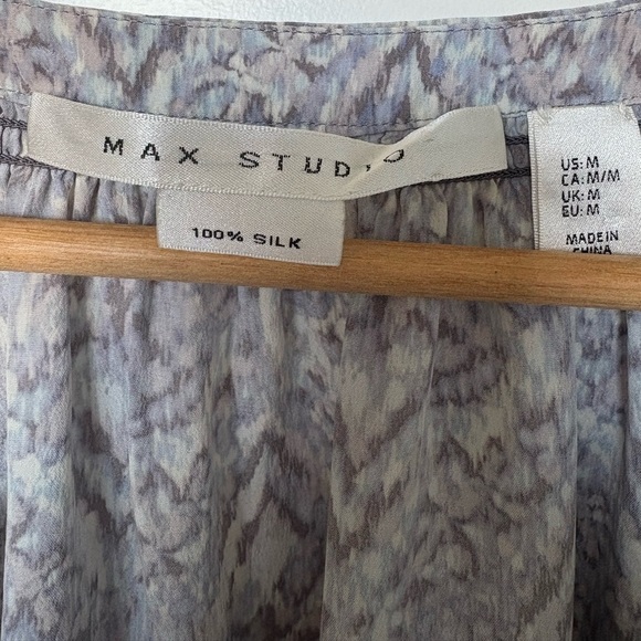 Max Studio 100% Silk Blouse | Size Medium - Picture 4 of 7